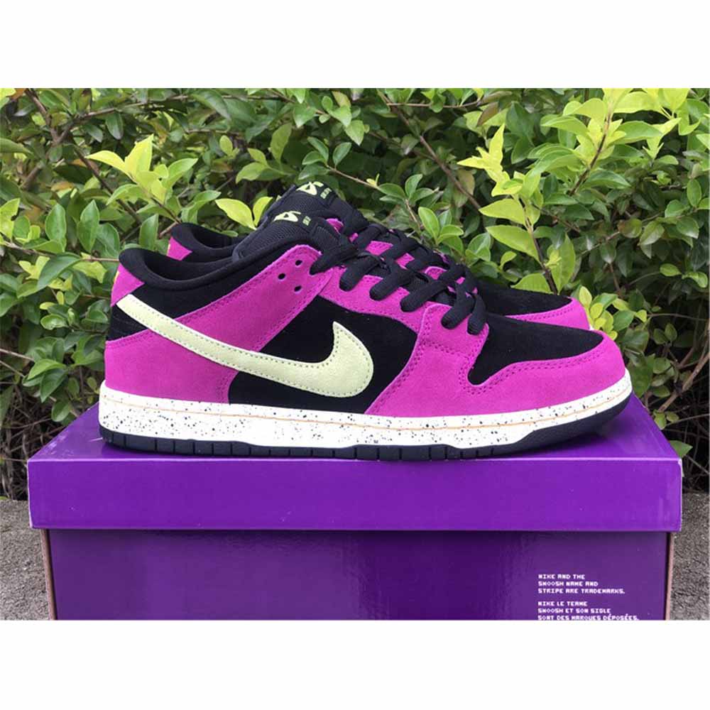 Nike SB Dunk Low "Red Plum" - FashionPlug