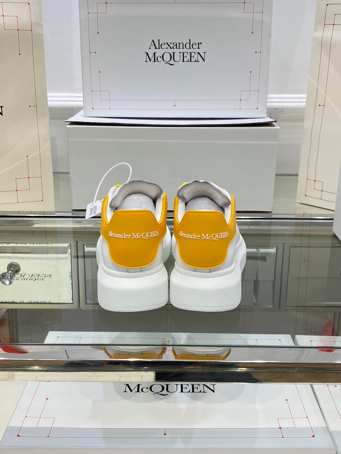 Alexander Mqueen Low-Top Air Platform Leather Sneakers    - FashionPlug