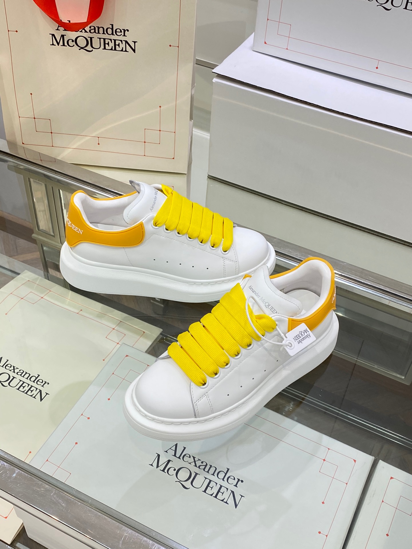 Alexander Mqueen Low-Top Air Platform Leather Sneakers    - FashionPlug