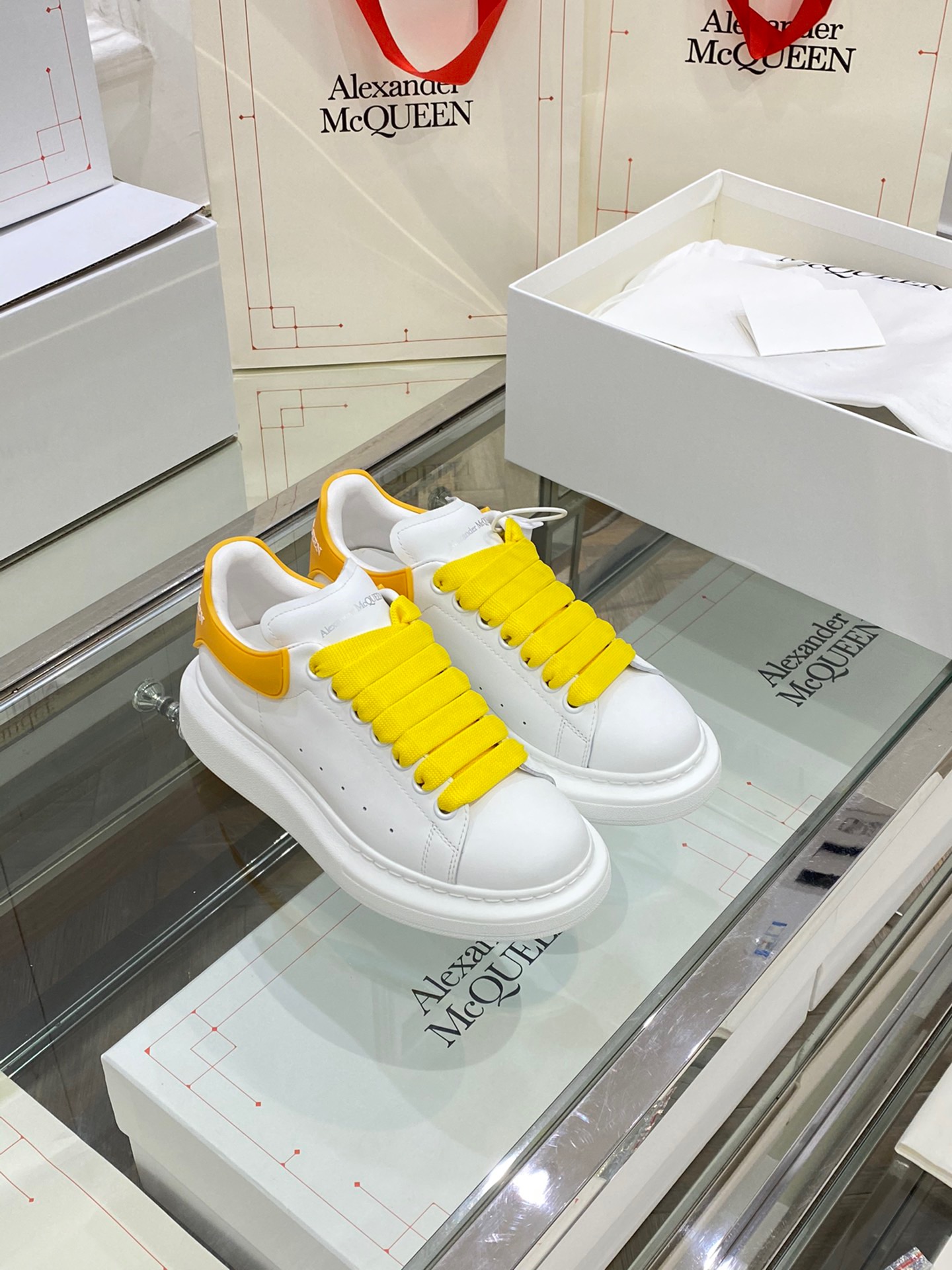 Alexander Mqueen Low-Top Air Platform Leather Sneakers    - FashionPlug