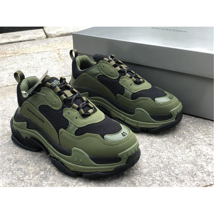 Balenciaga Triple S Trainer - FashionPlug