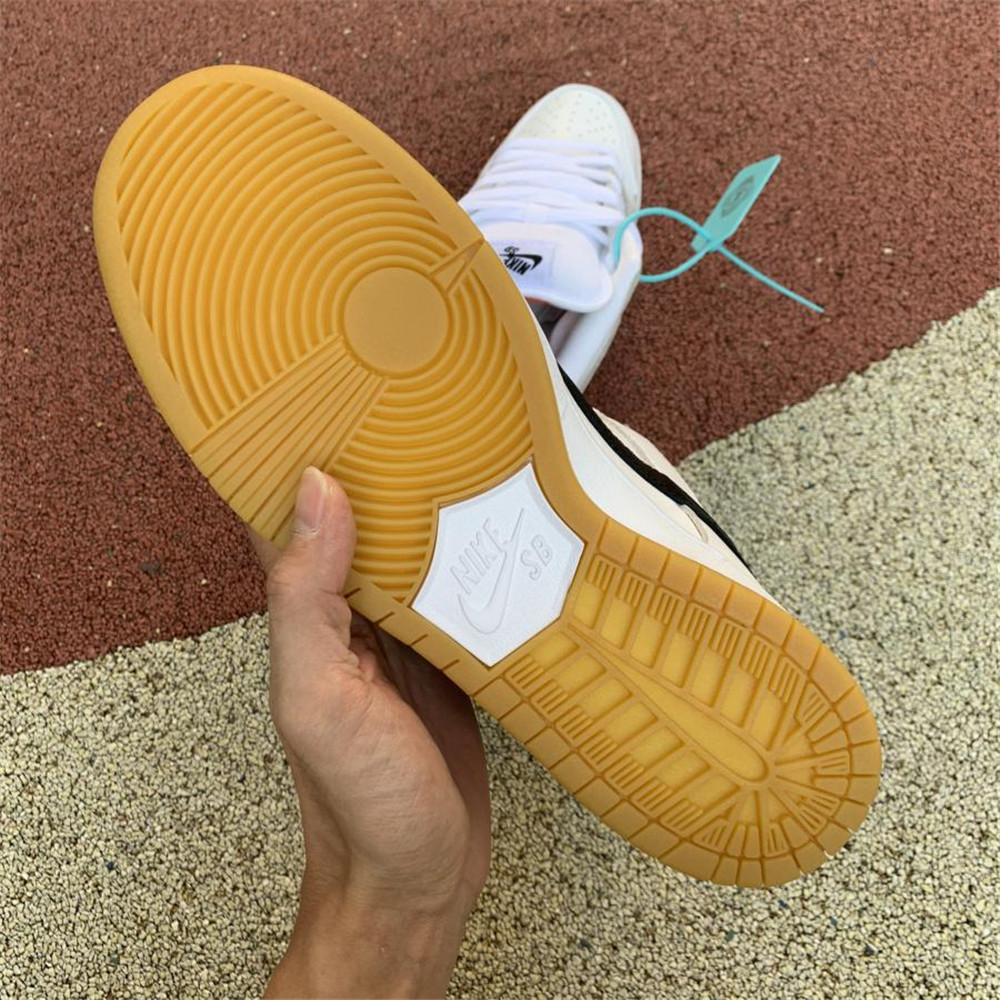 Nike SB Dunk low Low-Top Sneaker - FashionPlug
