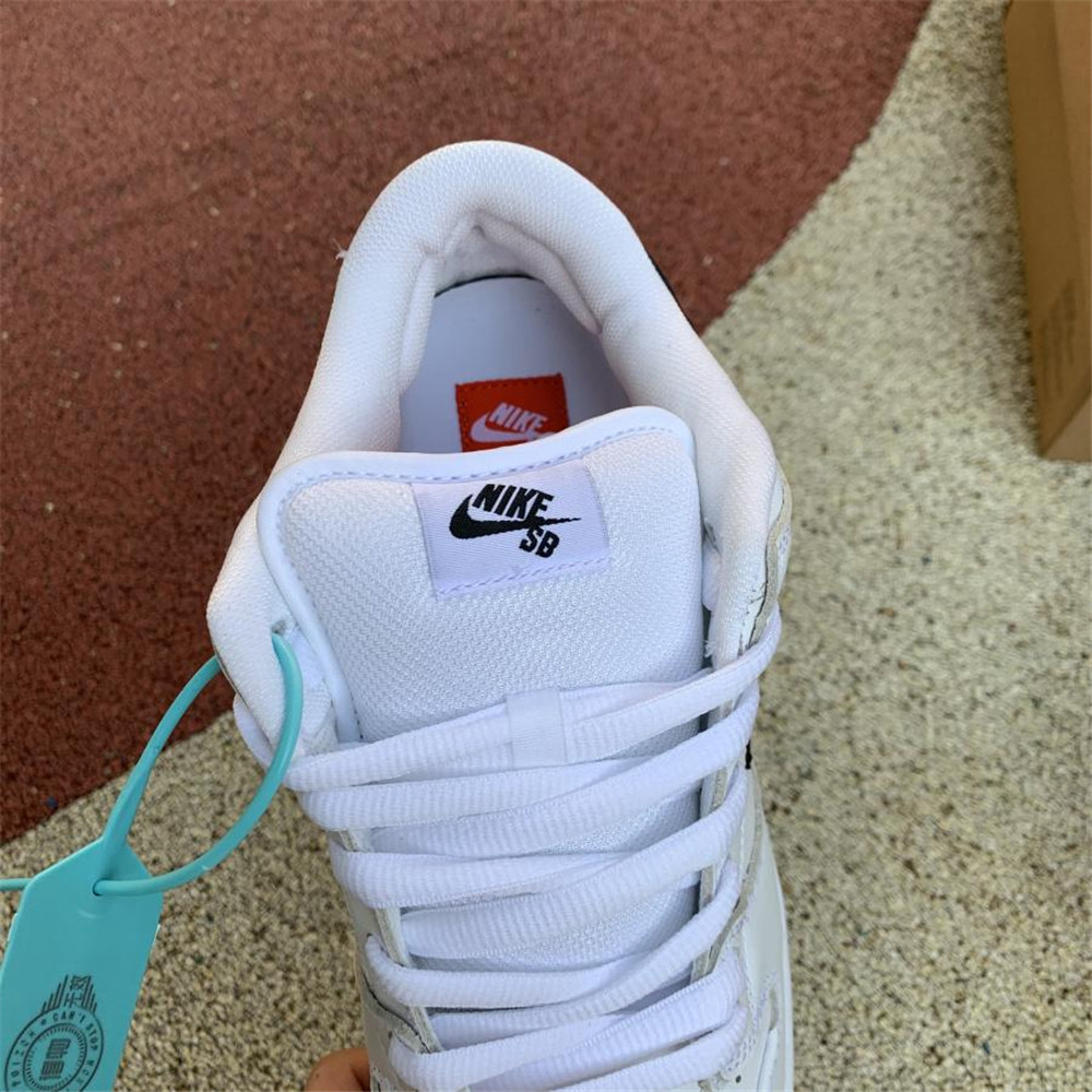 Nike SB Dunk low Low-Top Sneaker - FashionPlug