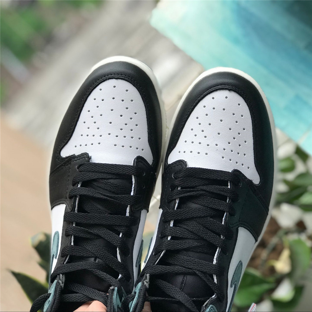 Jordan AJ 1 Retro High Caly Green Sneaker 555088-135 - FashionPlug