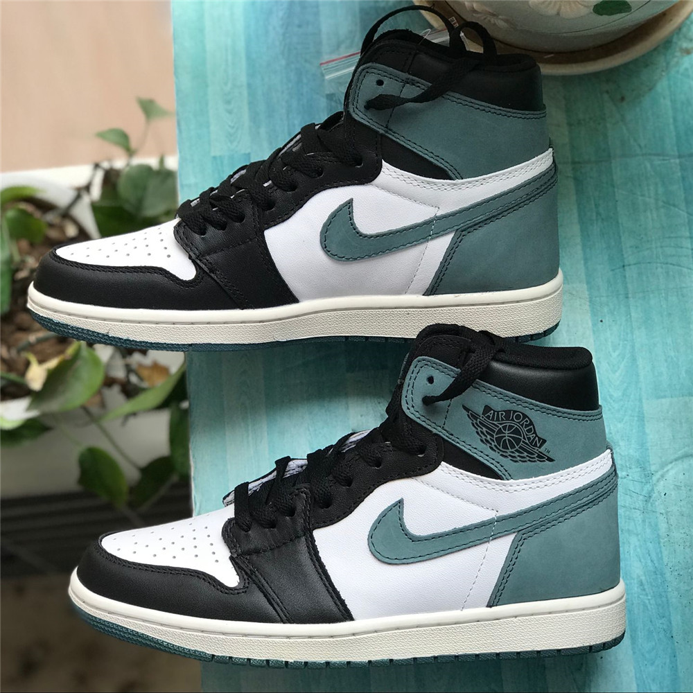 Jordan AJ 1 Retro High Caly Green Sneaker 555088-135 - FashionPlug