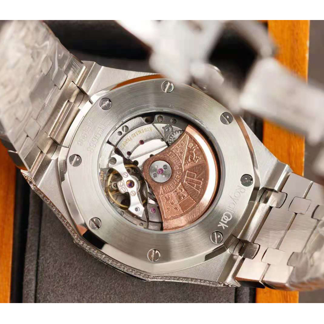 High Quality Watch  - FashionPlug