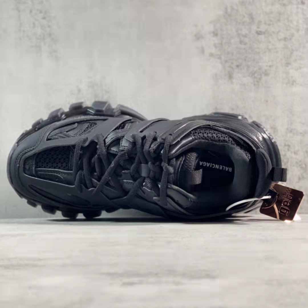 Balenciaga Men's Track Sneaker In Black - FashionPlug
