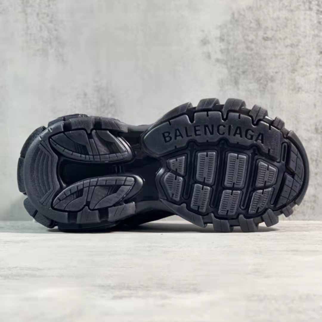 Balenciaga Men's Track Sneaker In Black - FashionPlug