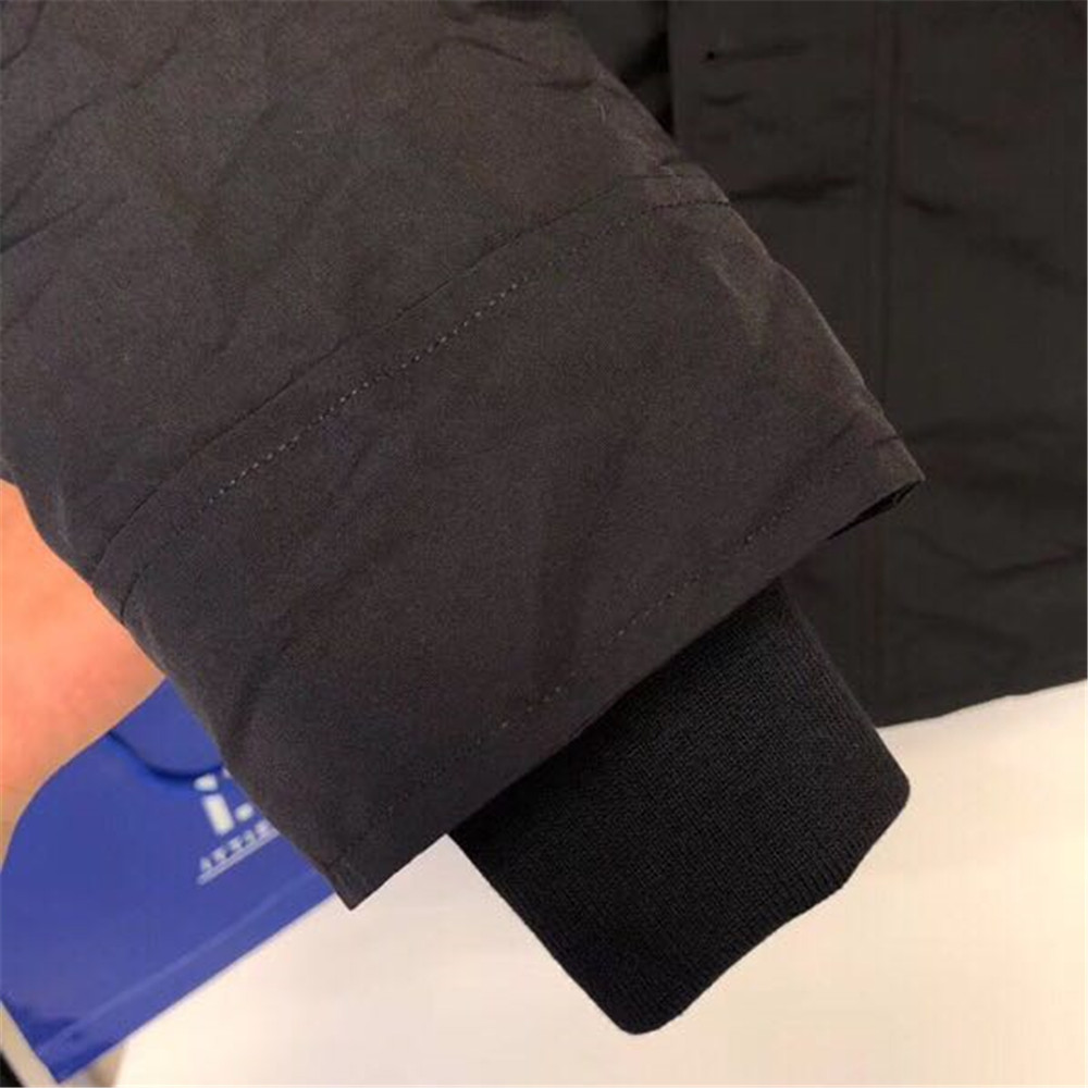 Canada Goose Men Padded Long Down Jacket In Black(06） - FashionPlug