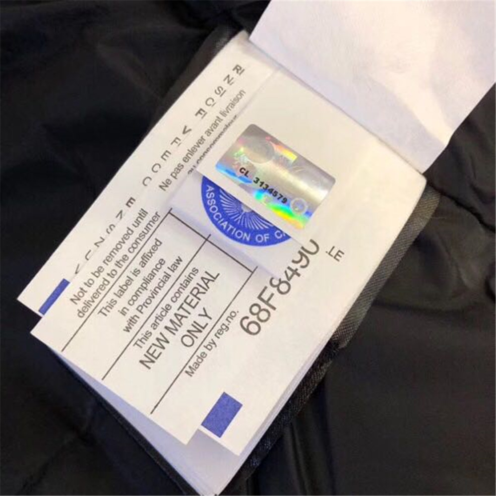 Canada Goose Men Padded Long Down Jacket In Black(06） - FashionPlug