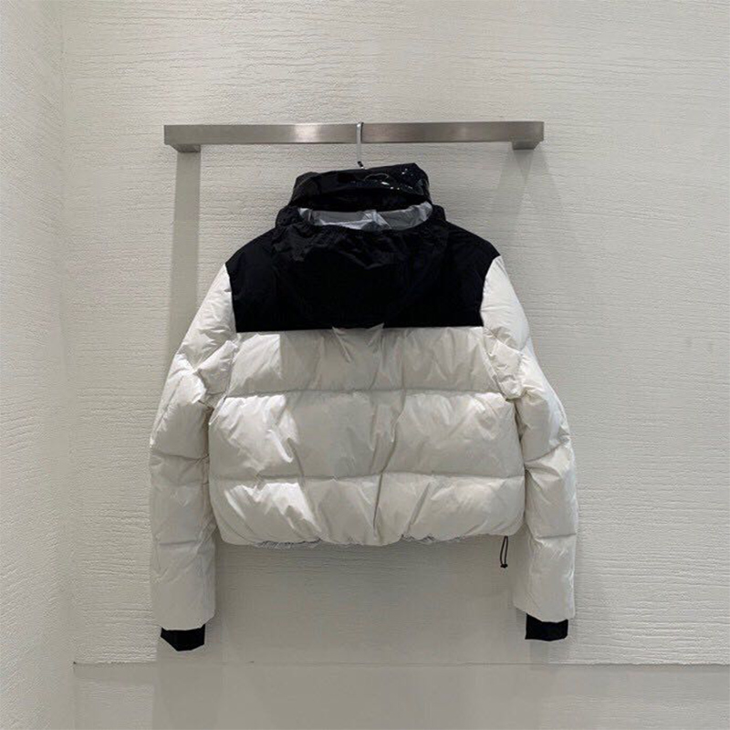 Moncler Jasione Short Down Jacket In White - FashionPlug