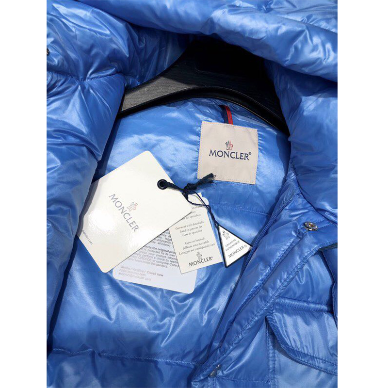 Moncler Lamentin Short Down Jacket In Blue - FashionPlug