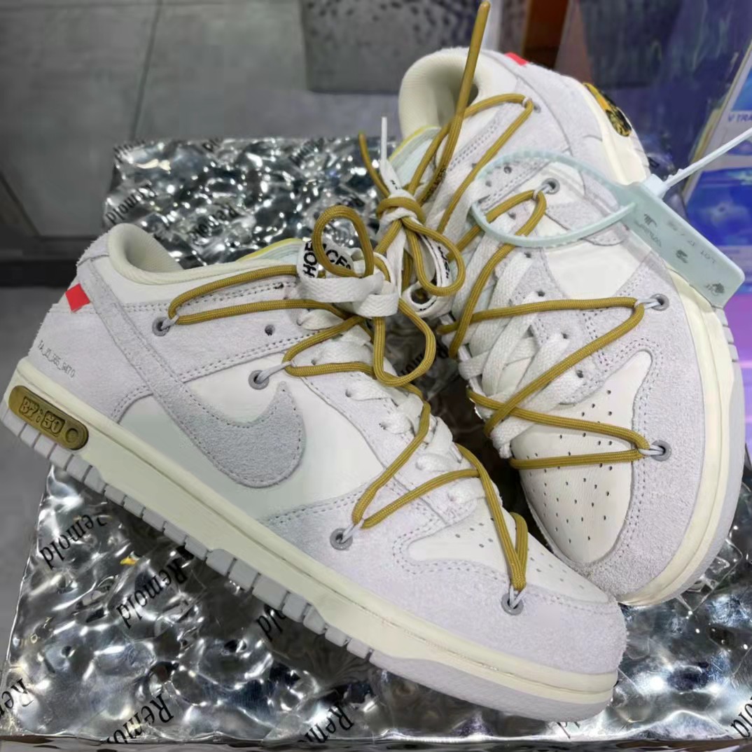 Nike  Dunk Low - FashionPlug