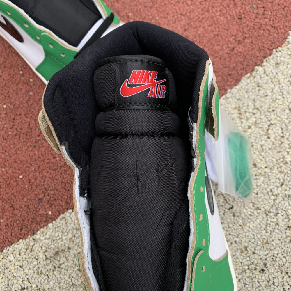 Jordan AJ1 High OG WMNS “Lucky Green” - FashionPlug