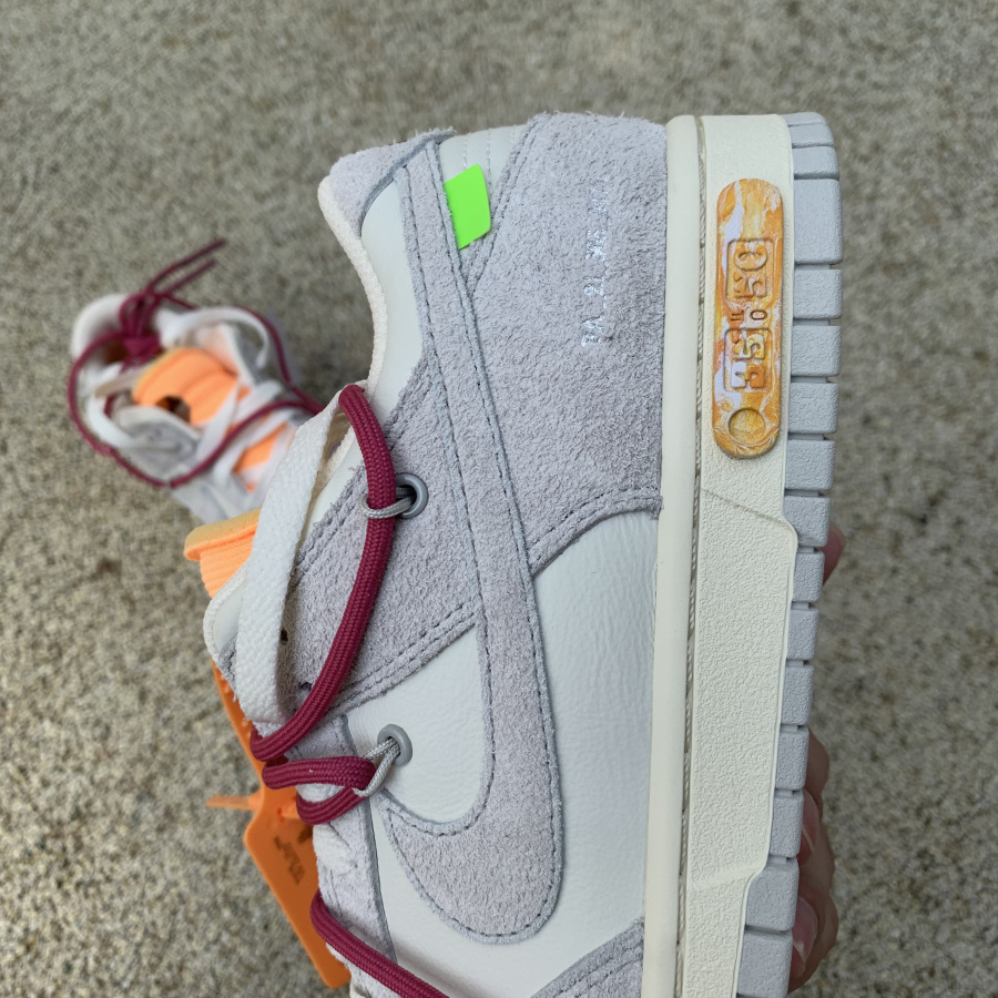 Nike Dunk Low  - FashionPlug