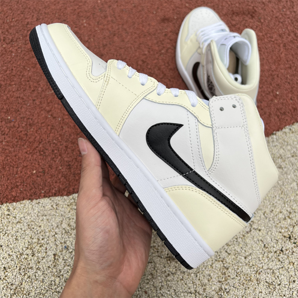 Jordan AJ1 Mid Zoom Sneakers - FashionPlug