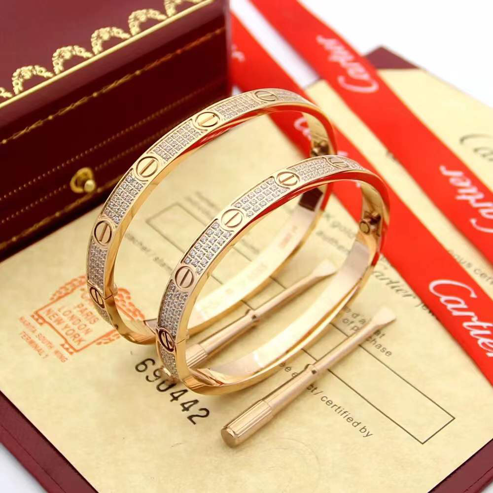 Cartier Love Bracelet - FashionPlug
