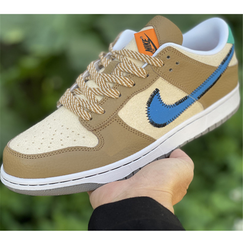 Nike Dunk Low Sneaker DO6712-200 - FashionPlug