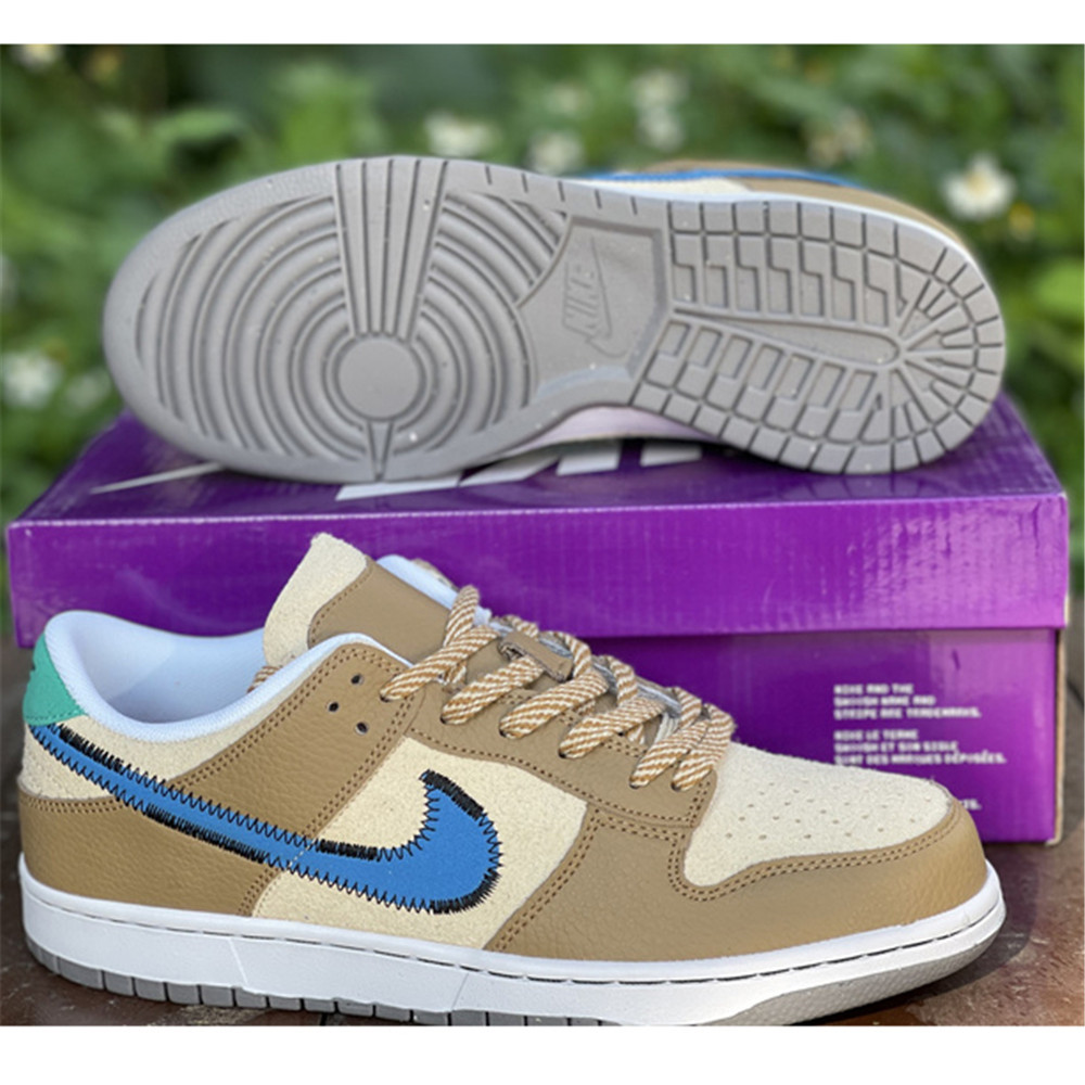Nike Dunk Low Sneaker DO6712-200 - FashionPlug