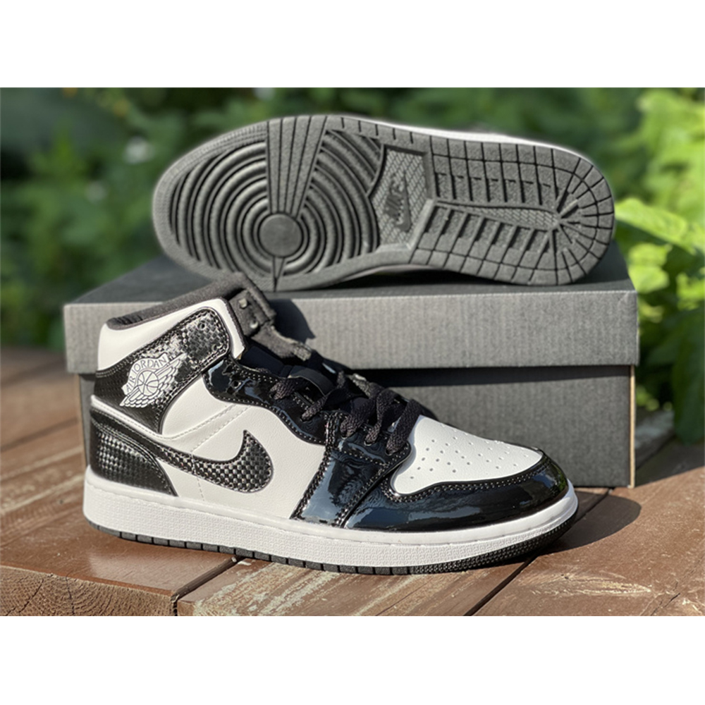 Jordan AJ 1 Mid Oreo Sneakers - FashionPlug