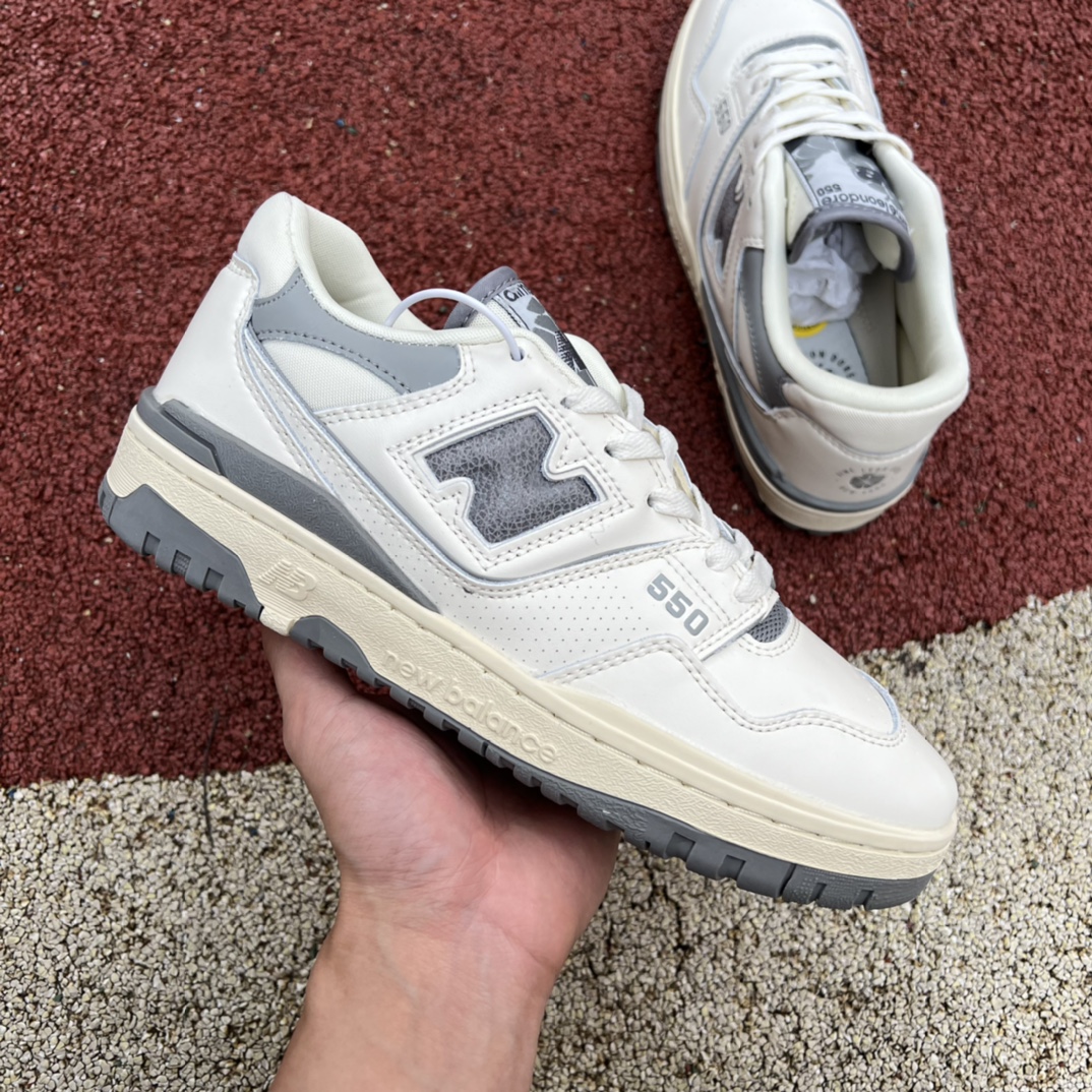New Balance 550 low-top Sneakers - FashionPlug