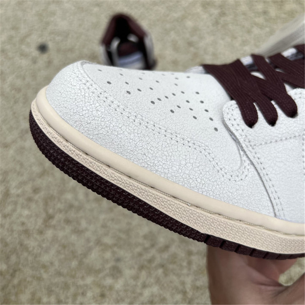 Jordan AJ1 Sneaker - FashionPlug