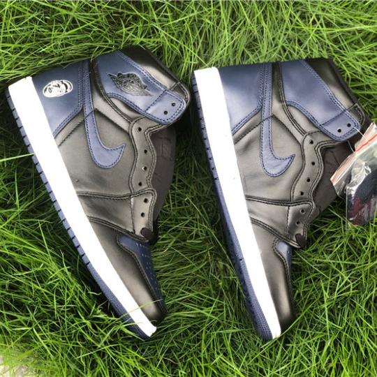 Jordan AJ1 Mars Blackmon Sneaker - FashionPlug