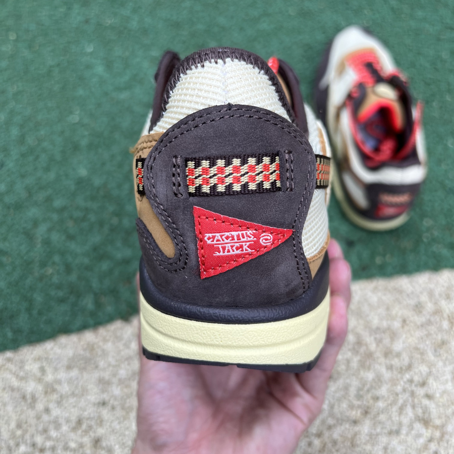 Nike Travis Scott X Max1 - FashionPlug