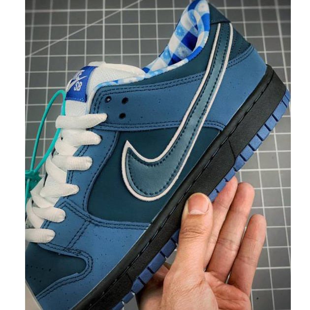 Nike SB Dunk Low Blue Lobster 2009 Sneaker - FashionPlug