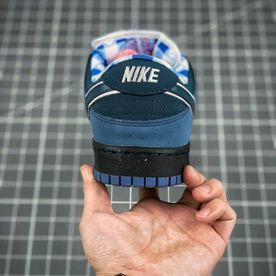 Nike SB Dunk Low Blue Lobster 2009 Sneaker - FashionPlug