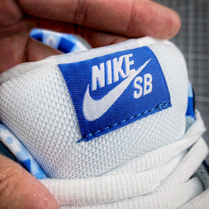 Nike SB Dunk Low Blue Lobster 2009 Sneaker - FashionPlug