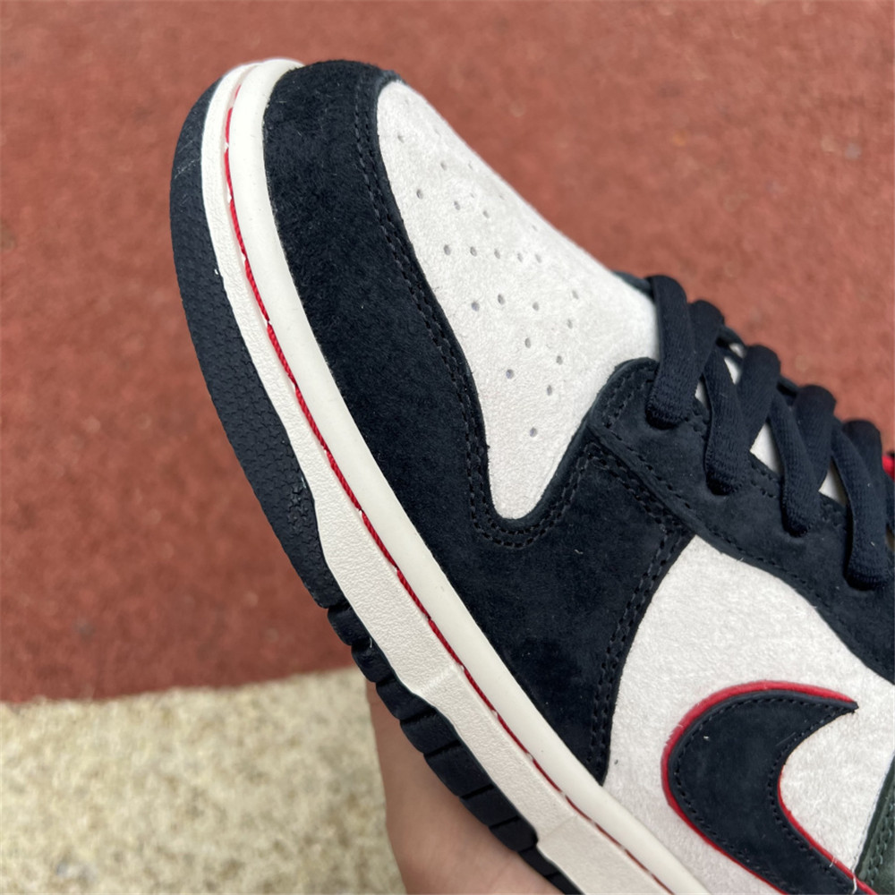 Nike Dunk Low Sneaker - FashionPlug