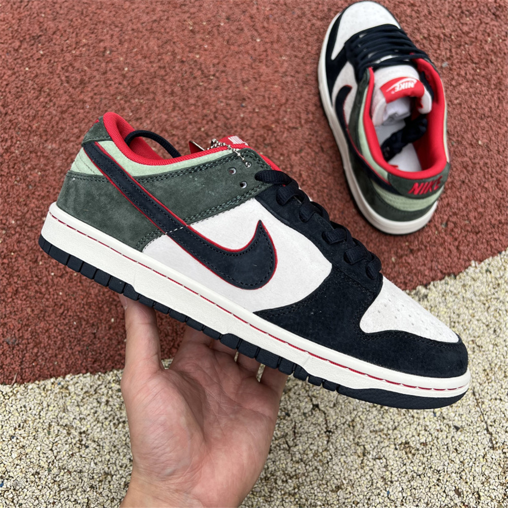 Nike Dunk Low Sneaker - FashionPlug