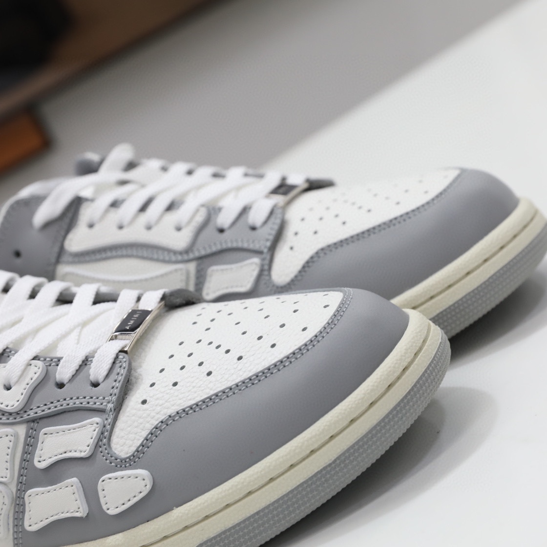 Amiri Skel-Top Low Sneaker Grey/White - FashionPlug