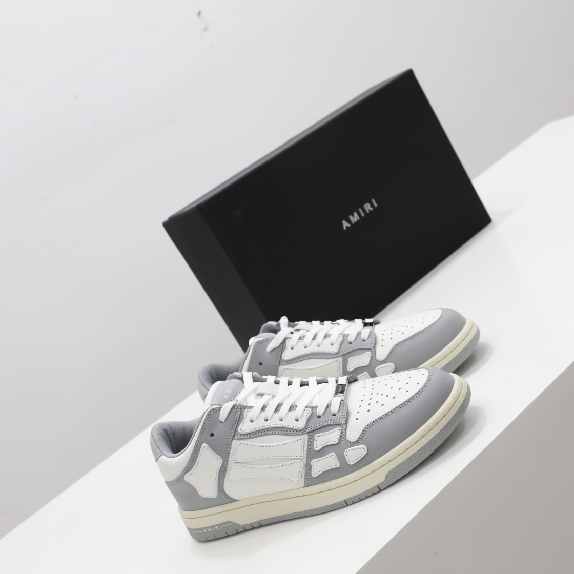 Amiri Skel-Top Low Sneaker Grey/White - FashionPlug
