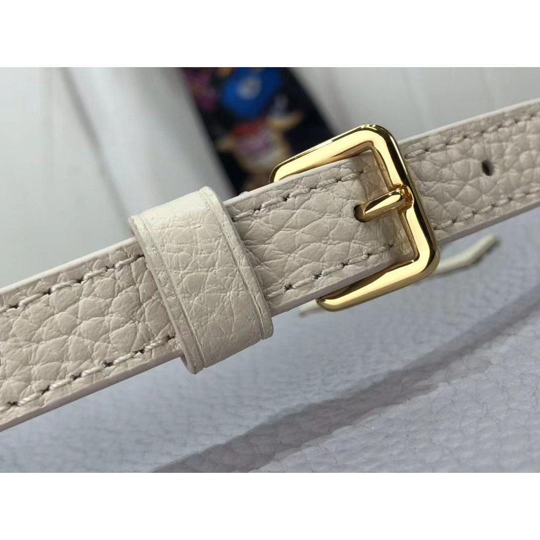 Louis Vuitton Capucines Handbag（27 x 18 x 9cm） - FashionPlug