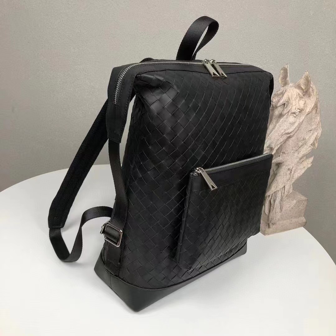 Bottega Veneta  Backpack  - FashionPlug