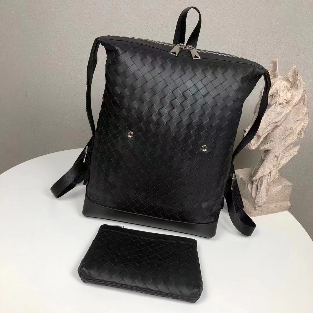 Bottega Veneta  Backpack  - FashionPlug