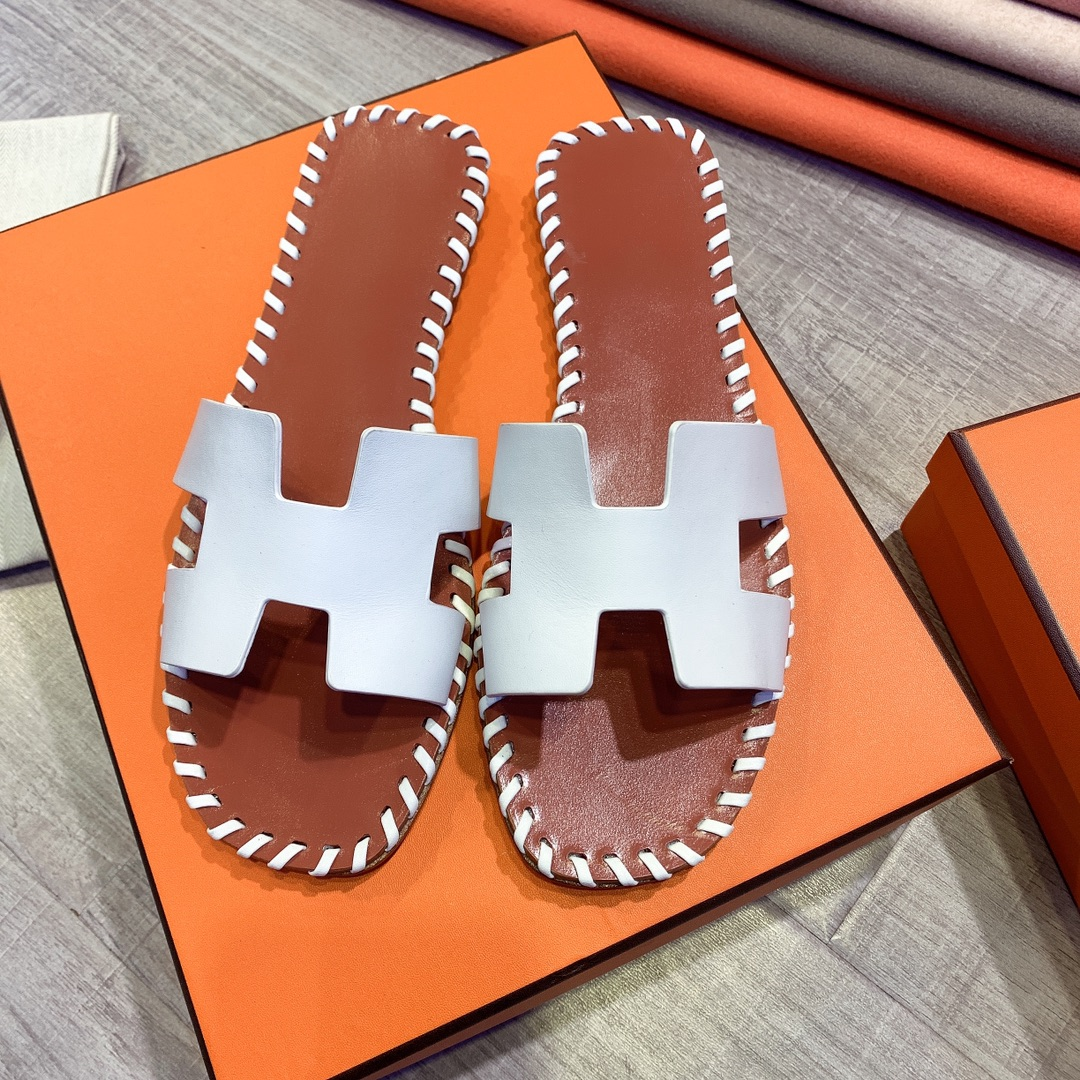 Hermes Leather Oran Sandals - FashionPlug
