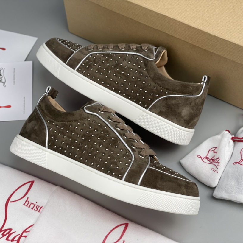 Christian Louboutin Sneaker - FashionPlug
