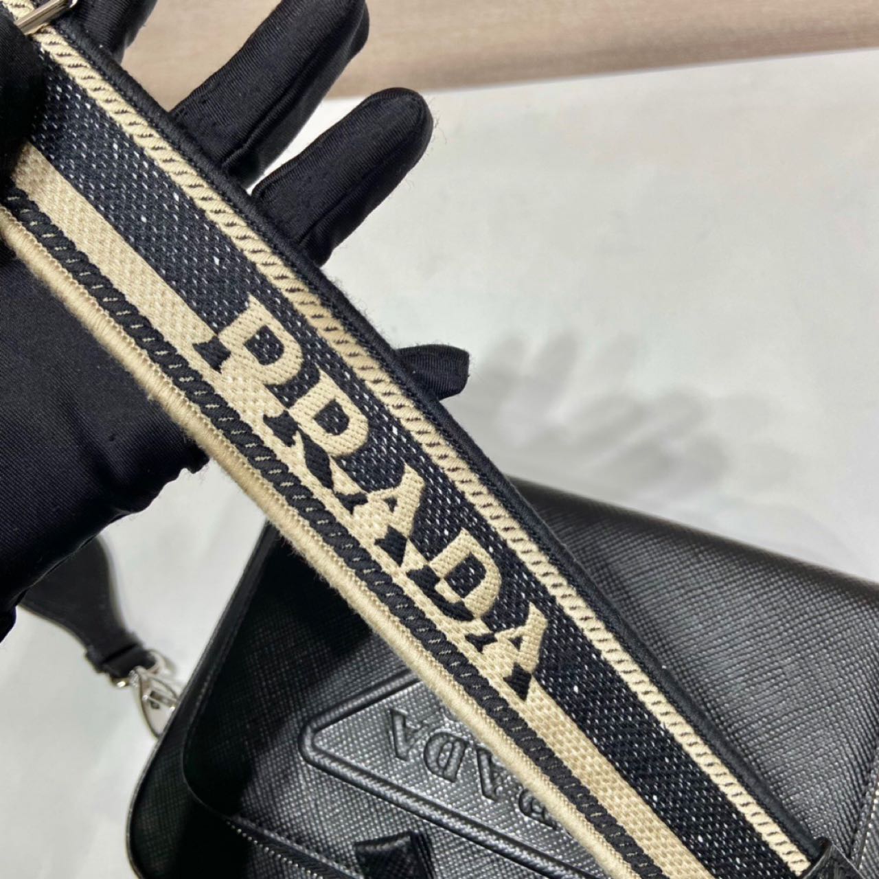 Prada Saffiano Leather Shoulder Bag(24-18-6cm) - FashionPlug