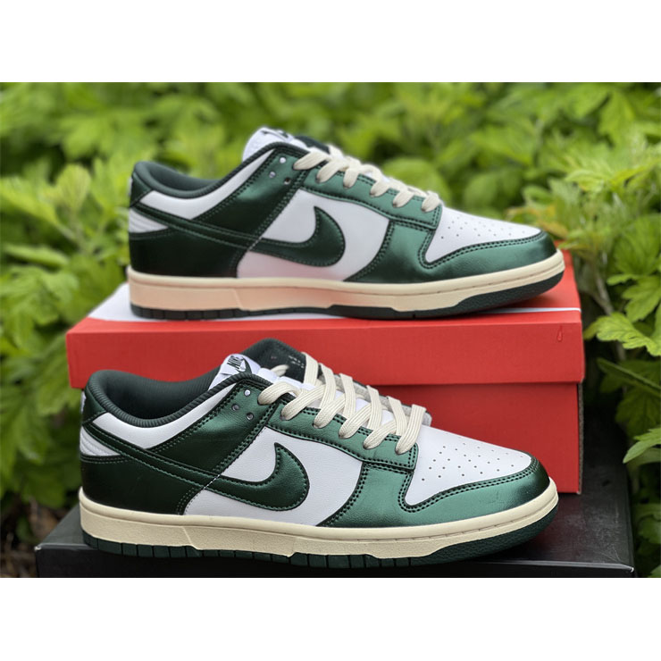 Nike Dunk Low “Vintage Green” Sneaker DQ8580-100 - FashionPlug