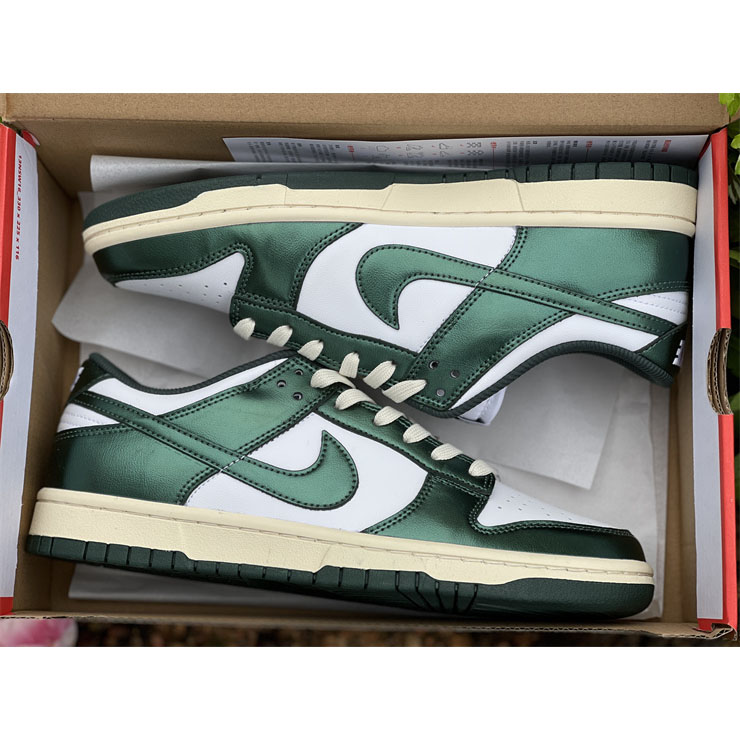 Nike Dunk Low “Vintage Green” Sneaker DQ8580-100 - FashionPlug