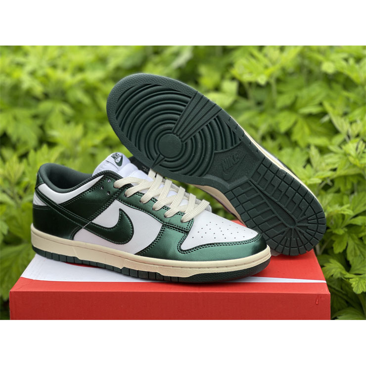 Nike Dunk Low “Vintage Green” Sneaker DQ8580-100 - FashionPlug