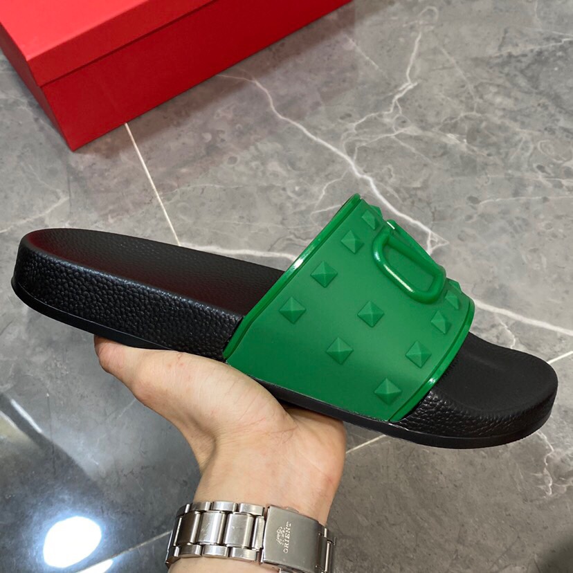 Valenti Garavani Summer V Logo Singature Sandal In Green - FashionPlug