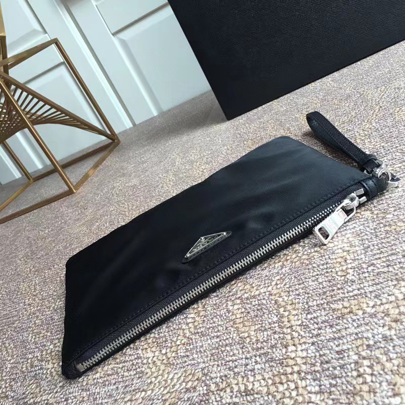 Prada Flat Pouch Black   28-18-1CM - FashionPlug