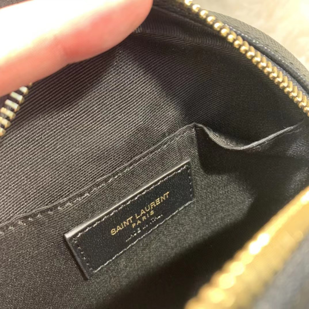 Saint Laurent Women Shoulder Bag(17-17-5.5 cm) - FashionPlug