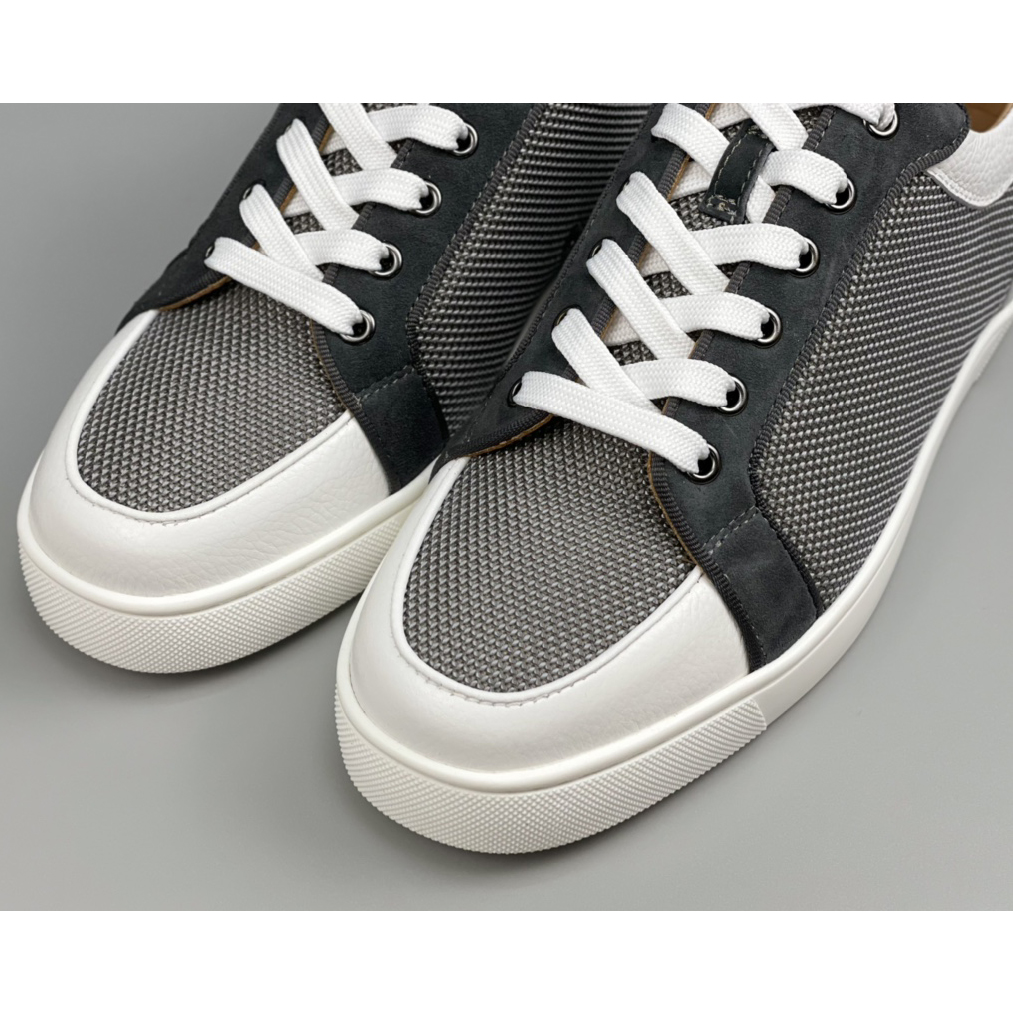 Christian Louboutin Sneaker - FashionPlug