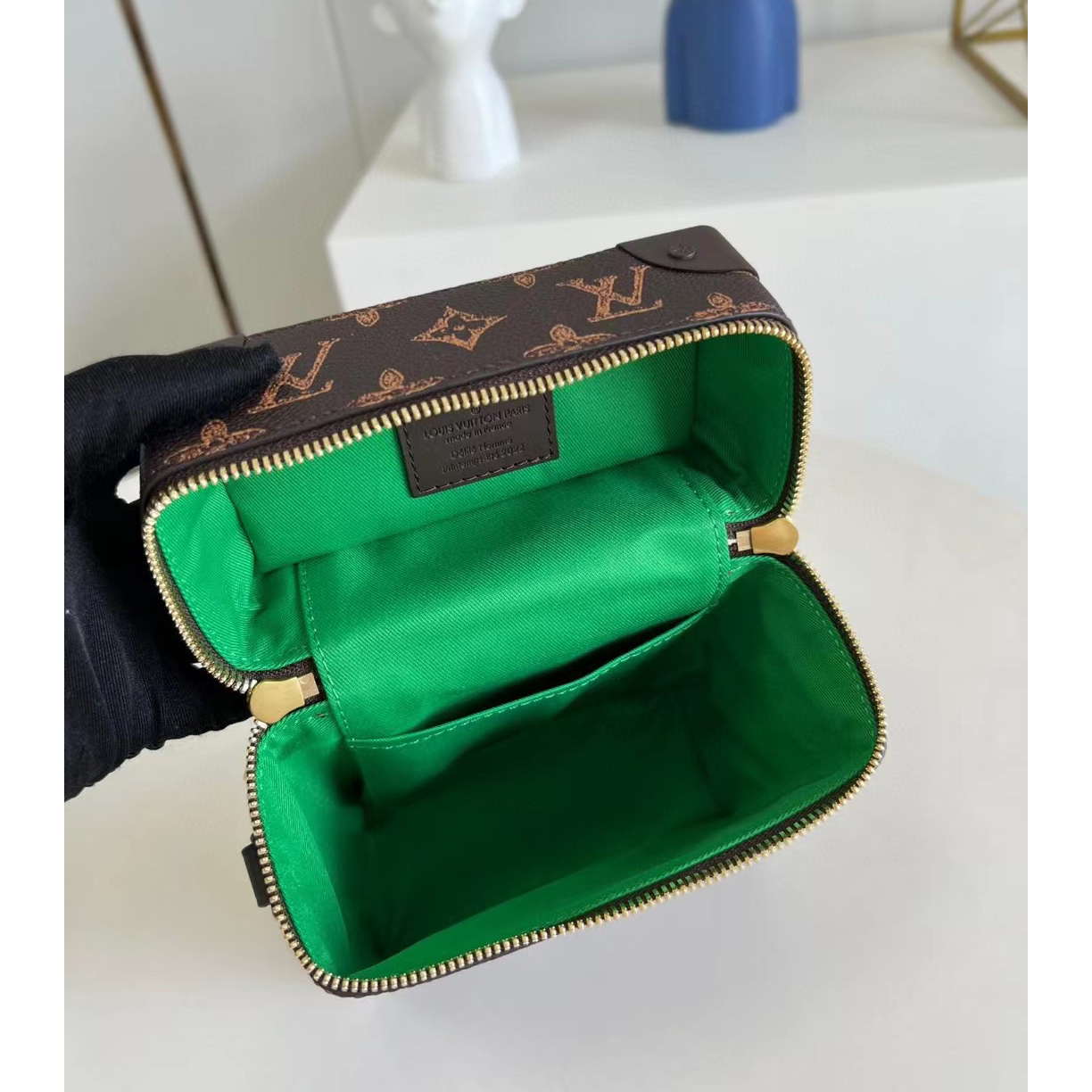 Louis Vuitton Vertical Box Trunk Handbag(15.5-22-7.5 CM) - FashionPlug