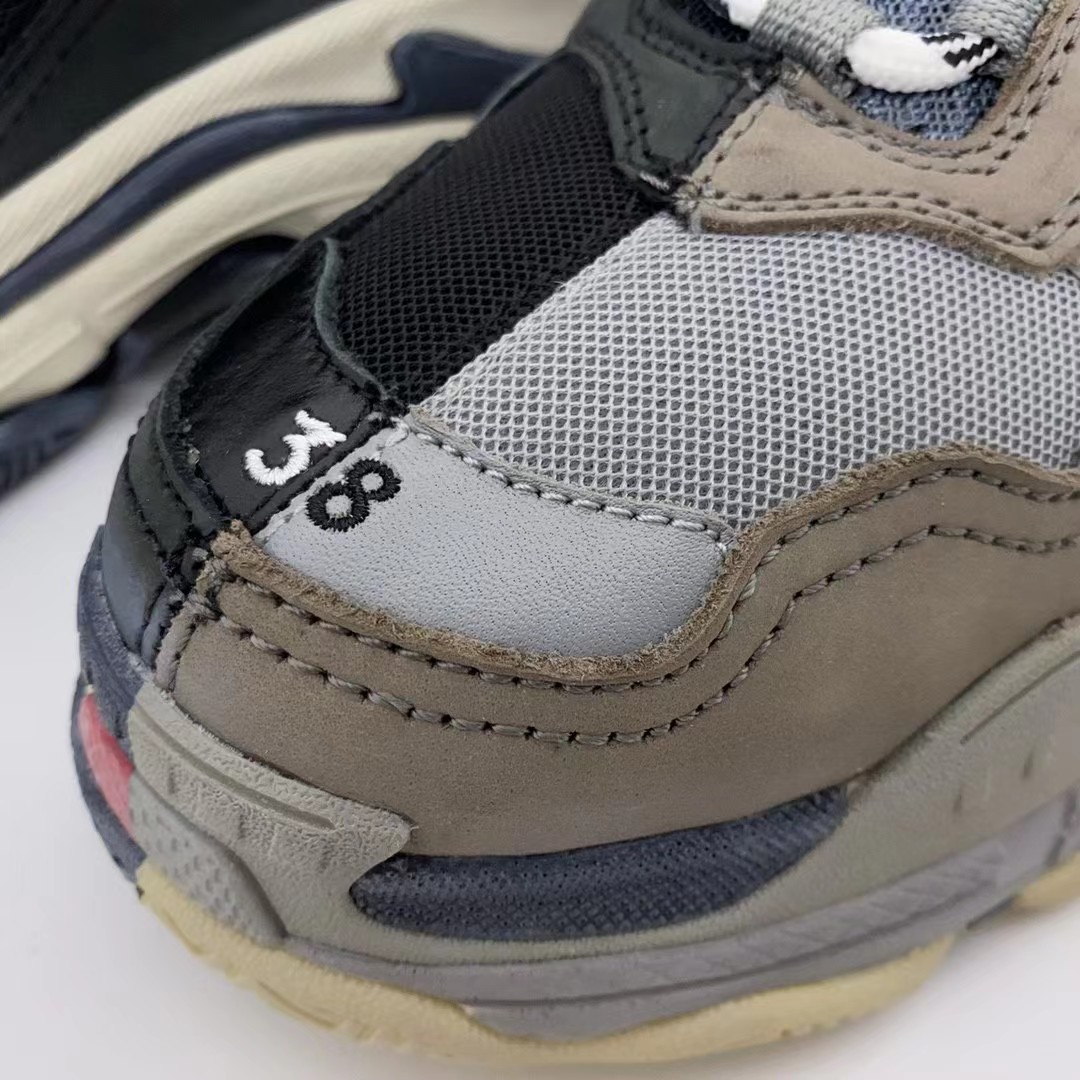 Balenciaga Triple S Sneaker  - FashionPlug